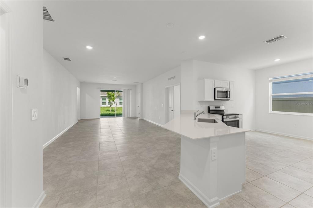 516 Reggie Road Winter Haven, FL 33859 - Photo 5 of 56