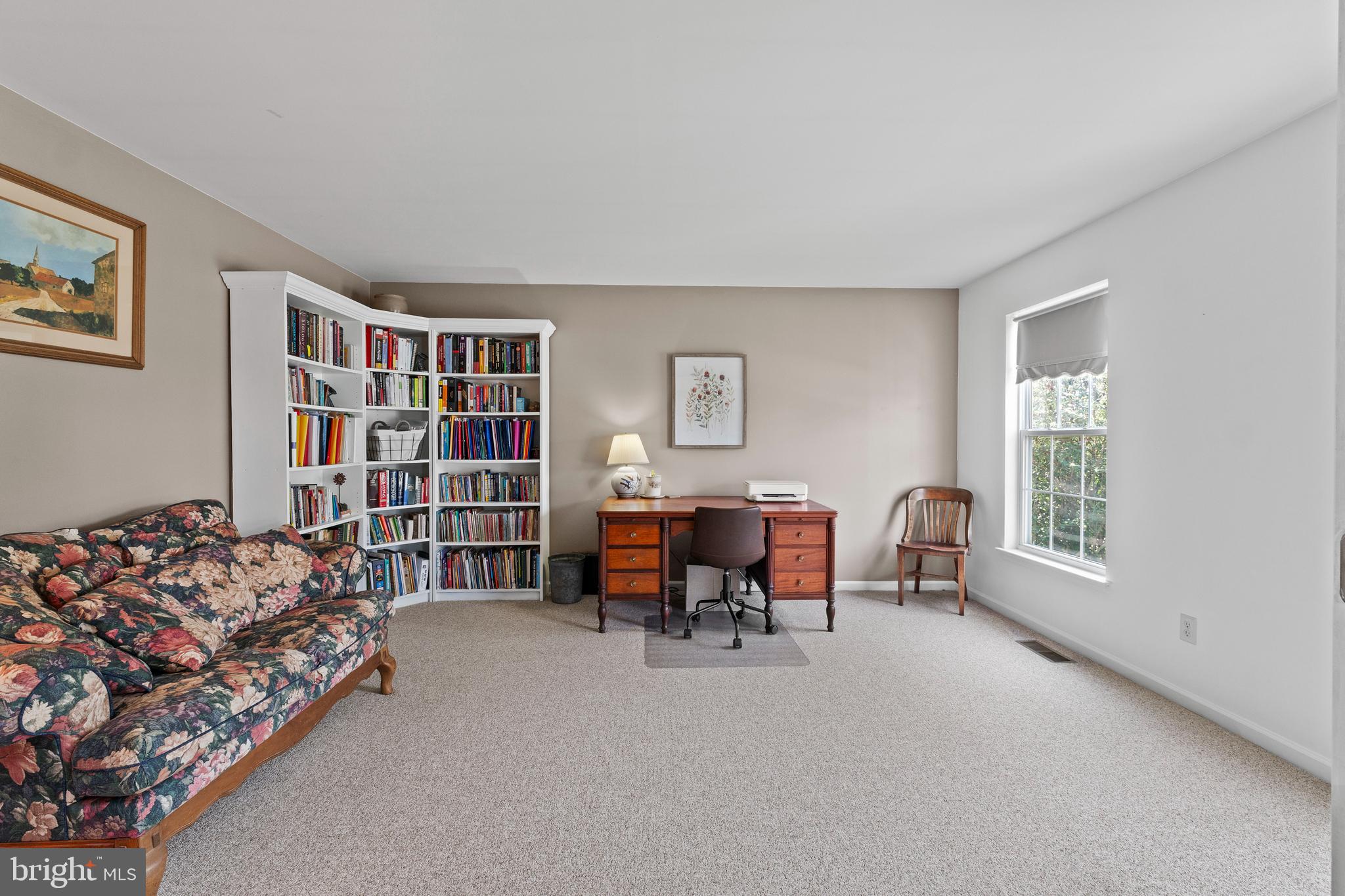 2532 Brooke Road Pennsburg, PA 18073 - Photo 12 of 59 Study/office