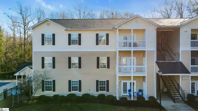 $210,000 | 201 McKenna Circle, Greenville, SC 29615