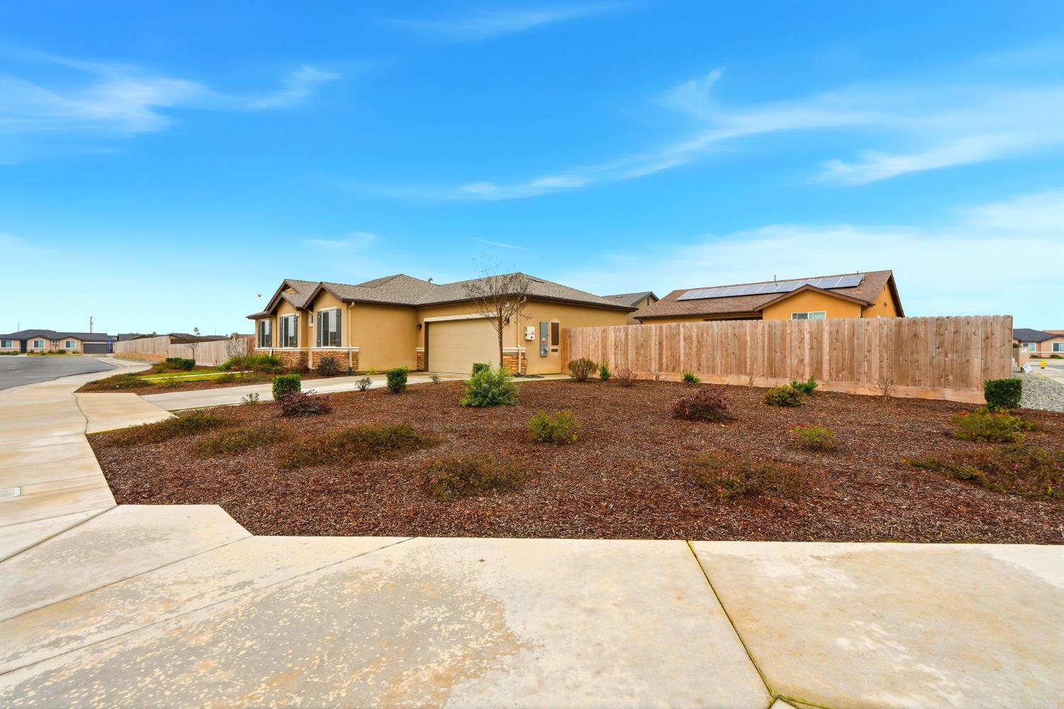 3125 Seymour Street Tulare, CA 93274 - Photo 7 of 52