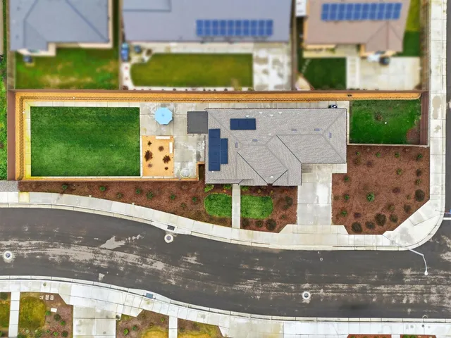 a view of a tennis court