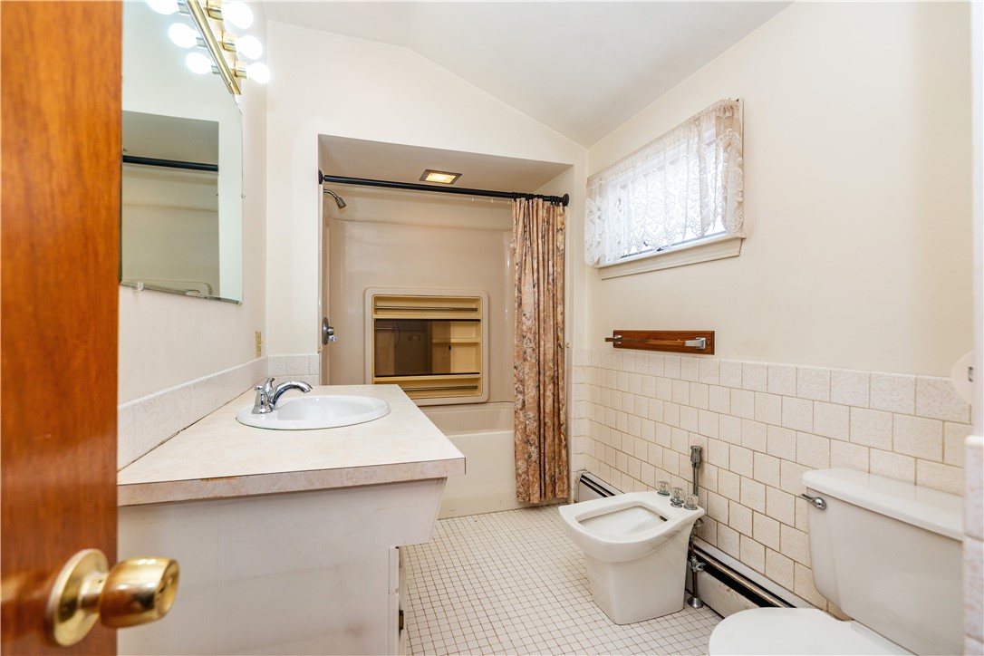 586 Child Street Warren, RI 02885 - Photo 29 of 46