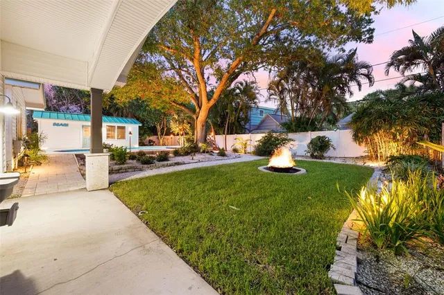 $1,050,000 | 759 Lantana Avenue, Clearwater Beach, FL 33767