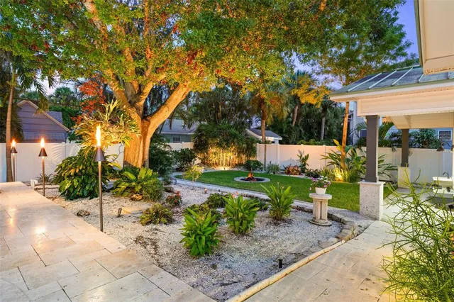 $1,050,000 | 759 Lantana Avenue, Clearwater Beach, FL 33767