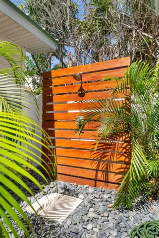 $1,050,000 | 759 Lantana Avenue, Clearwater Beach, FL 33767