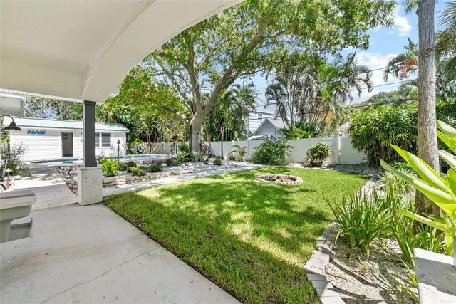 $1,050,000 | 759 Lantana Avenue, Clearwater Beach, FL 33767