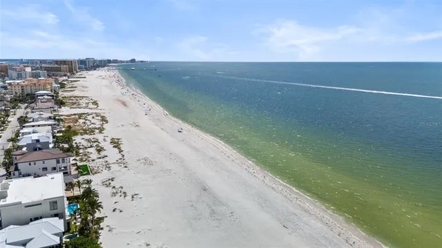 $1,050,000 | 759 Lantana Avenue, Clearwater Beach, FL 33767