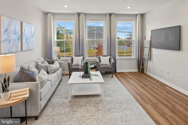 $464,999 | 7519 Mundell Road, Hanover, MD 21076