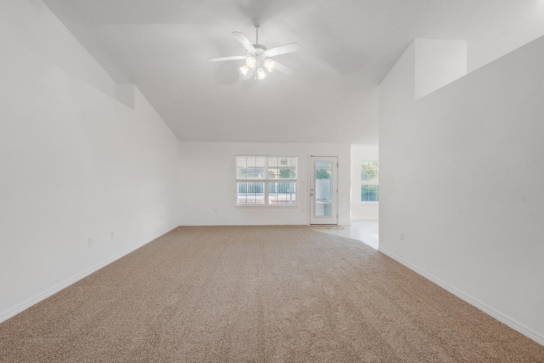 2138 Hagood Loop Crestview, FL 32536 - Photo 9 of 65 2138HagoodLoop_20190411_011