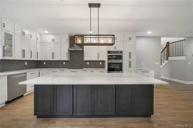 $1,695,000 | 14 Shady Road, Ardsley, NY 10502