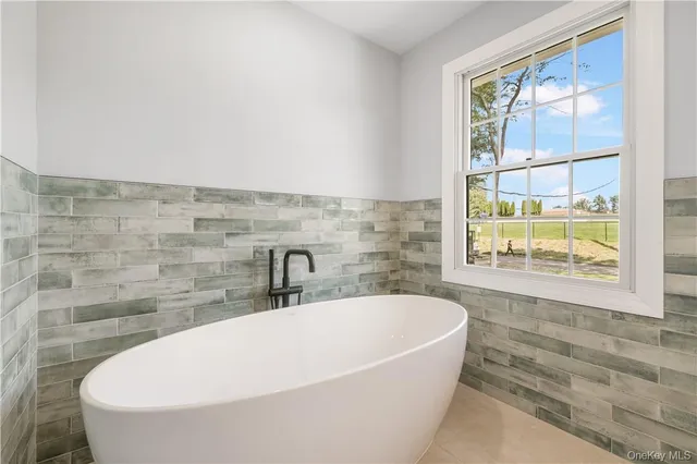 $1,695,000 | 14 Shady Road, Ardsley, NY 10502