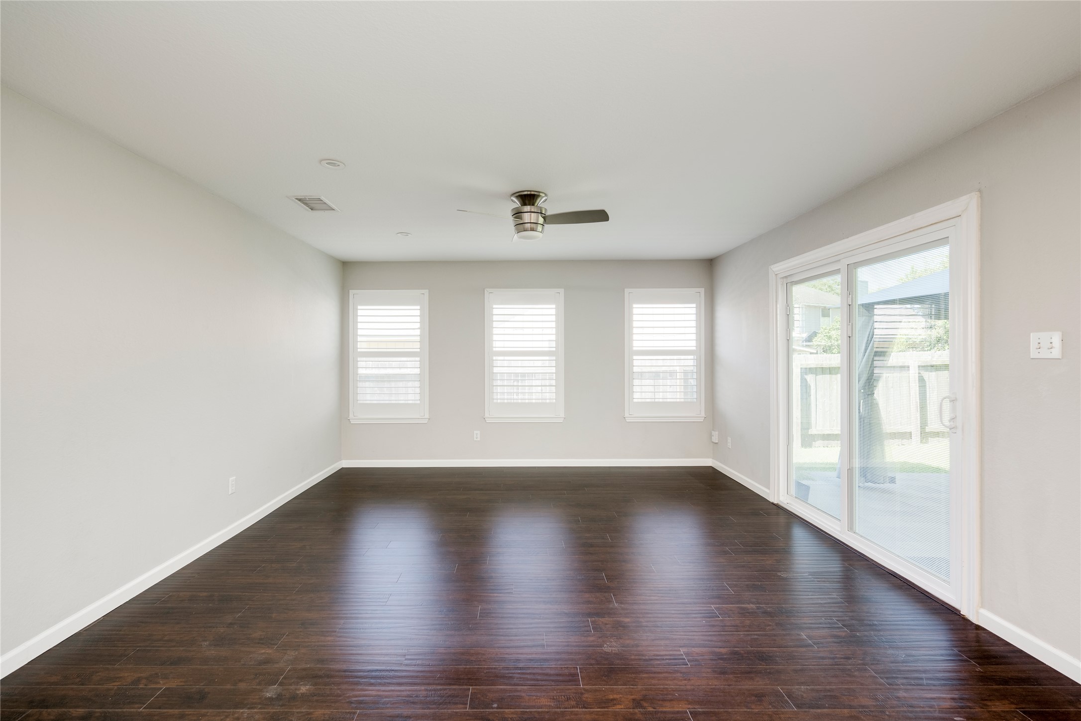 5660 Wagon Train Road Austin, TX 78749 - Photo 13 of 31