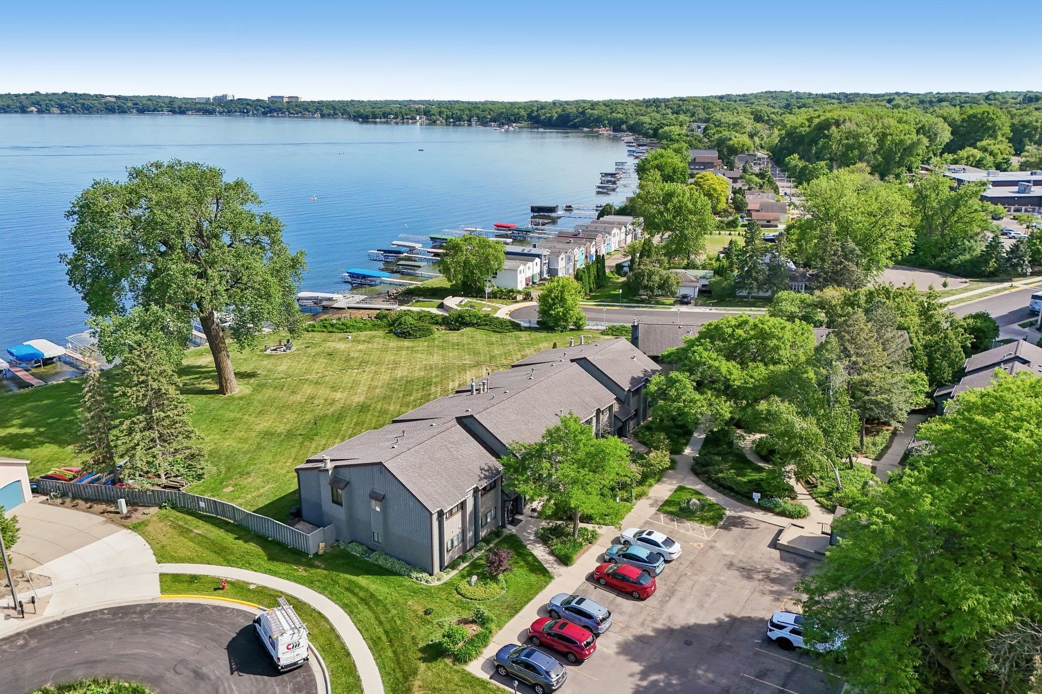 2843 Century Harbor Road, Unit 4 Middleton, WI 53562 - Photo 41 of 46