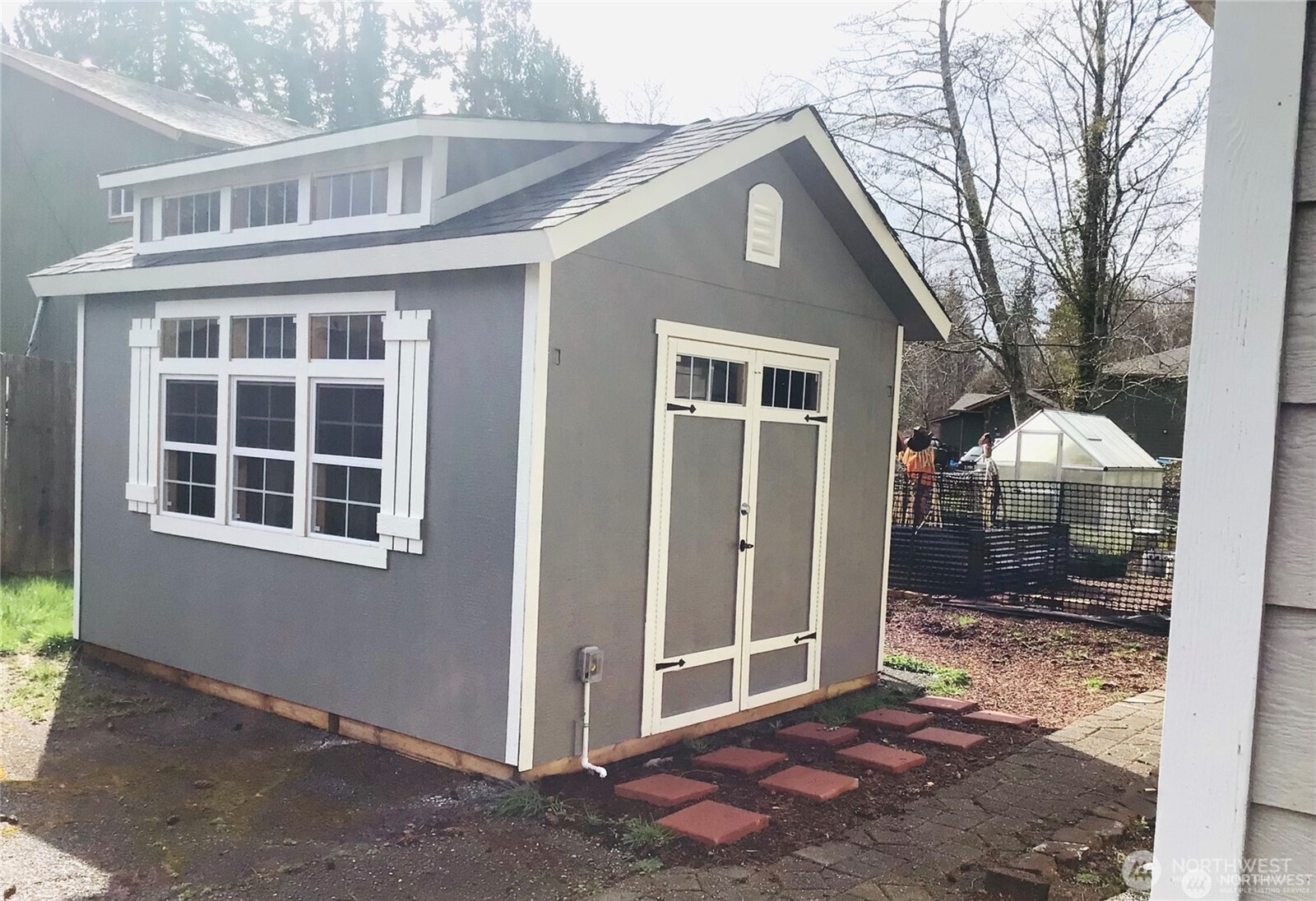609 Hill Road Aberdeen, WA 98520 - Photo 34 of 38 a view of a house with a yard and balcony