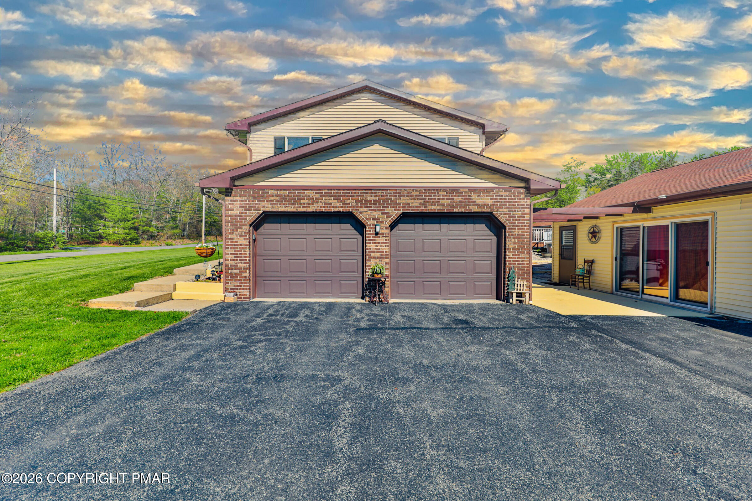 1040 Stagecoach Road West Lehighton, PA 18235 - Photo 59 of 76 Attached 2 car garage