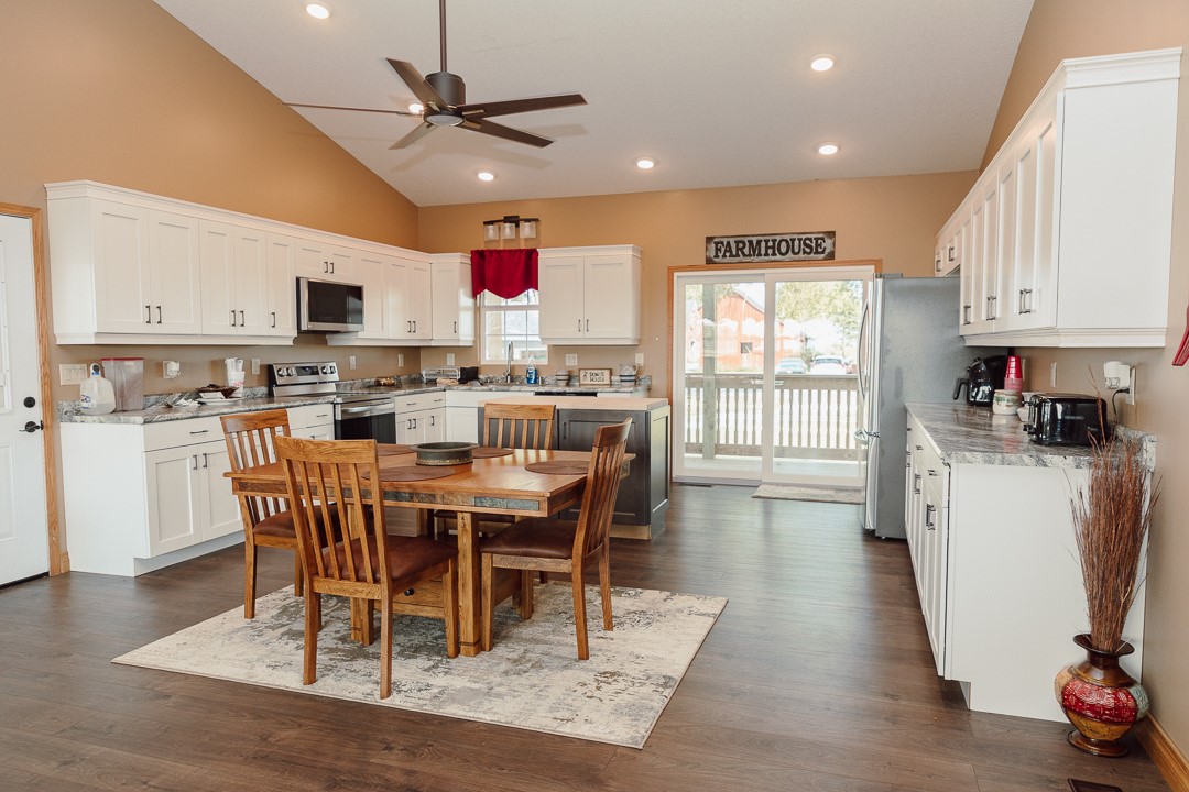 2872 North 1200 E Road Moweaqua, IL 62550 - Photo 18 of 35