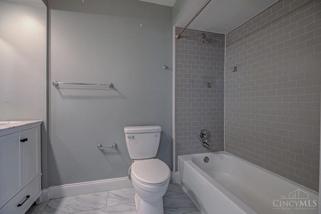 6670 Gaines Road Cincinnati, OH 45247 - Photo 25 of 40