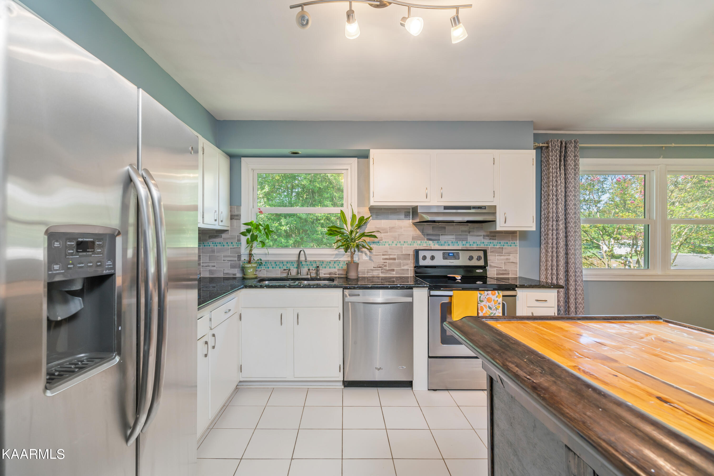 4029 Sullivan Road Knoxville, TN 37921 - Photo 13 of 33 Great Kitchen