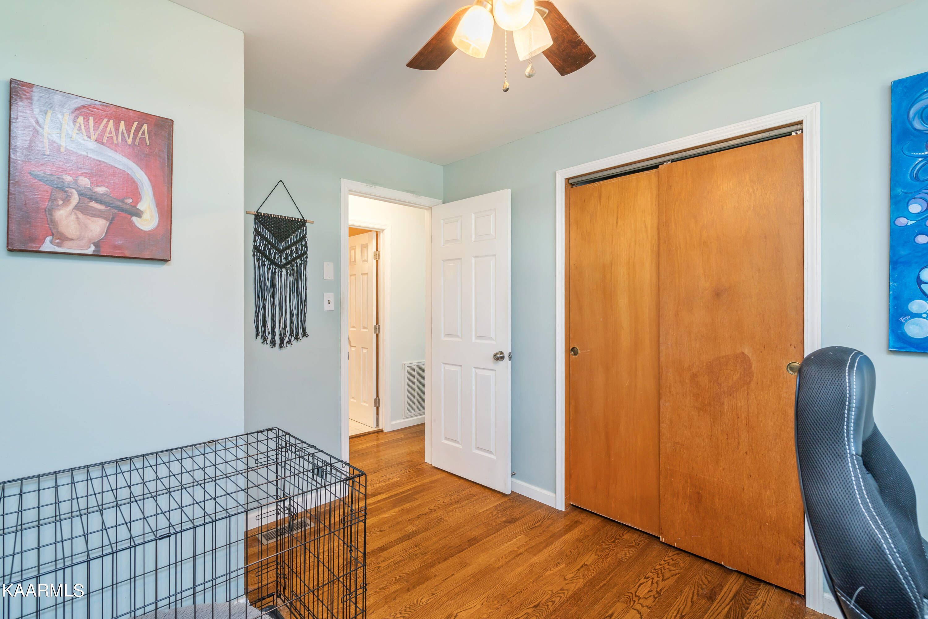 4029 Sullivan Road Knoxville, TN 37921 - Photo 17 of 33 Bedroom 1