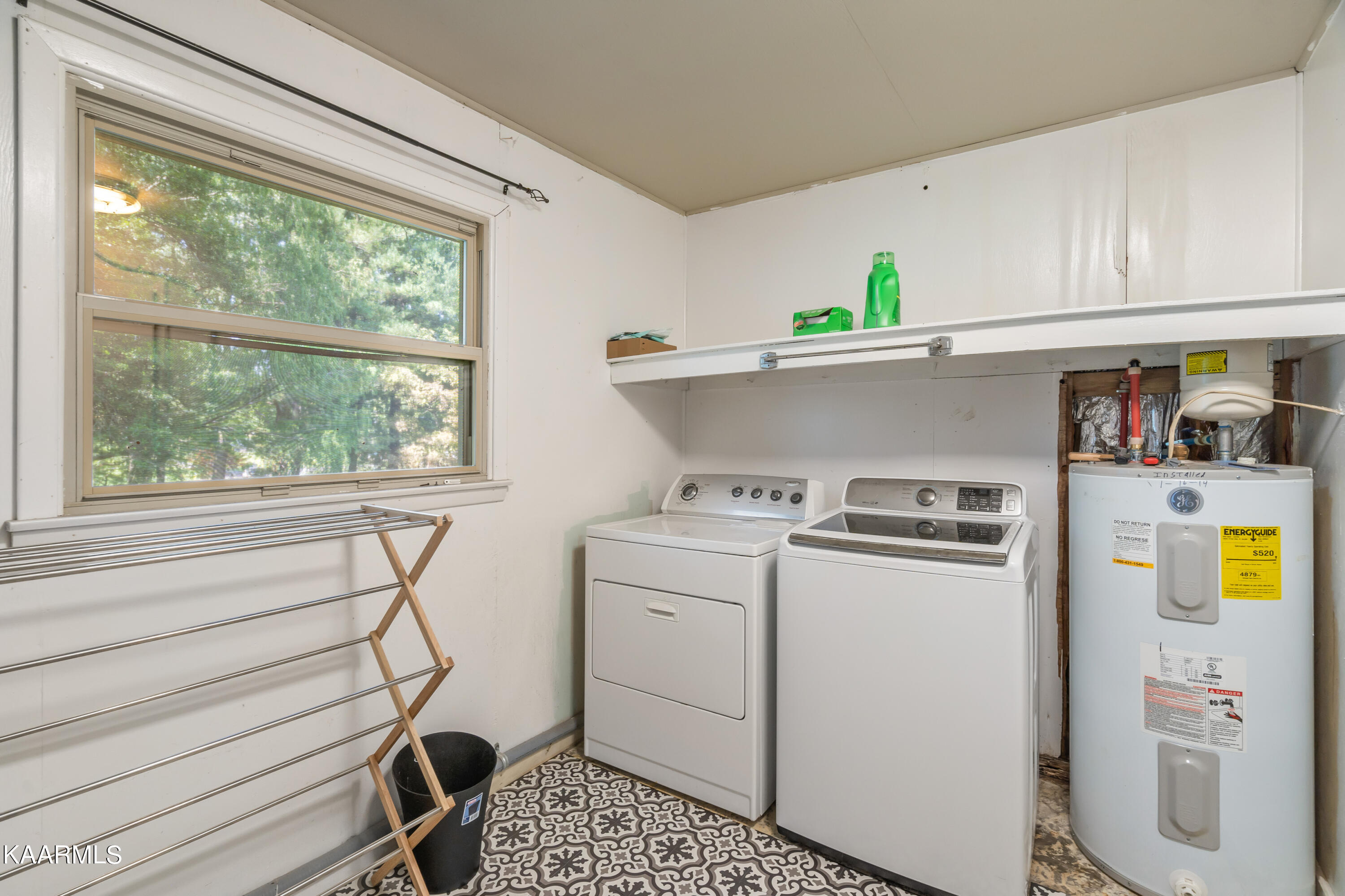 4029 Sullivan Road Knoxville, TN 37921 - Photo 23 of 33 Laundry Room