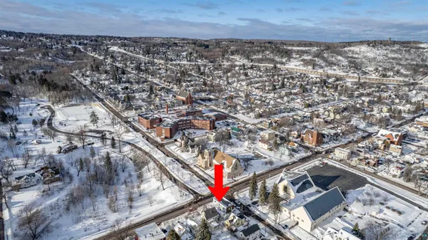 $289,900 | 2502 West 3rd Street, Duluth, MN 55806
