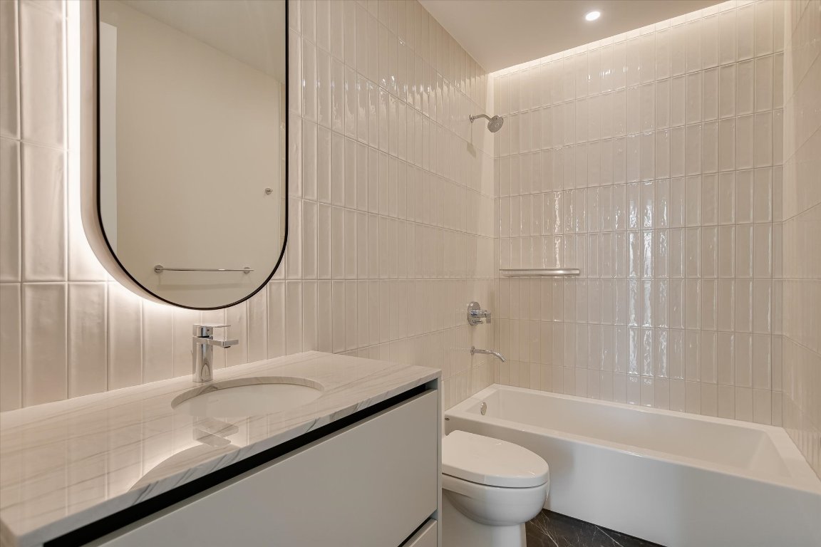 610 Davis Street, Unit 4903 Austin, TX 78701 - Photo 24 of 40