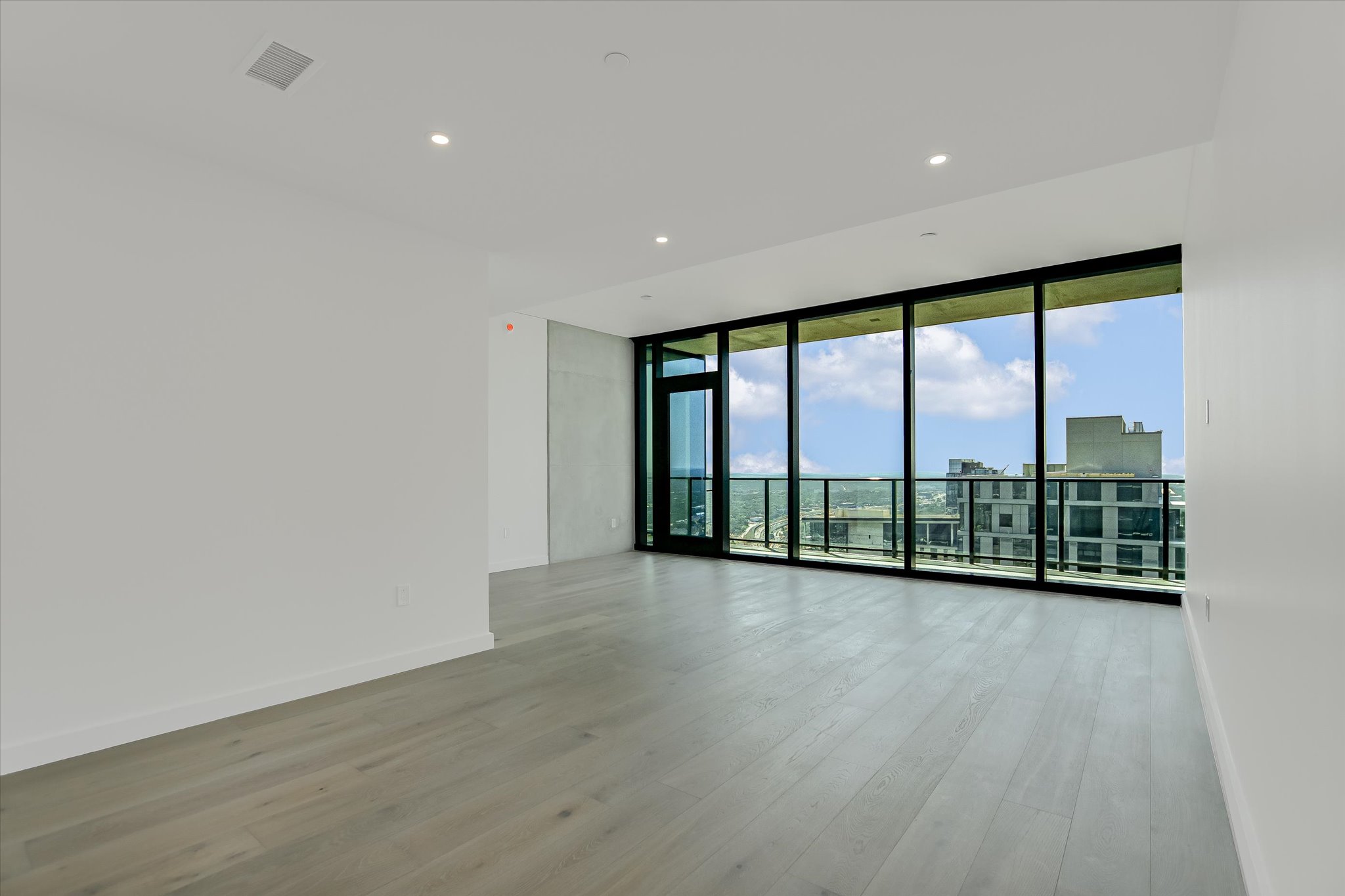 610 Davis Street, Unit 4903 Austin, TX 78701 - Photo 9 of 40