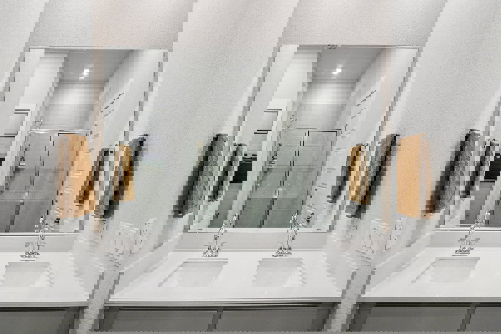 175 Tolo Drive Elgin, TX 78621 - Photo 10 of 24