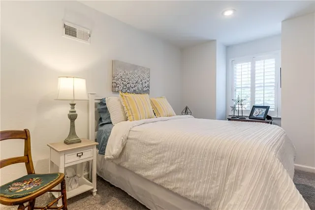 $425,000 | 12557 West 82nd Terrace, Lenexa, KS 66215