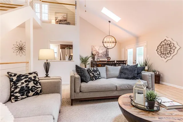 $425,000 | 12557 West 82nd Terrace, Lenexa, KS 66215