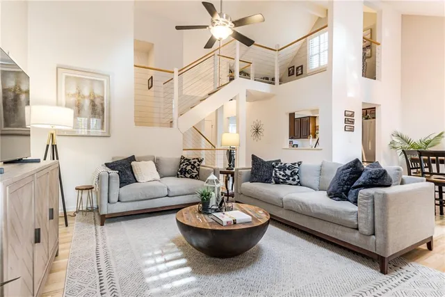 $425,000 | 12557 West 82nd Terrace, Lenexa, KS 66215