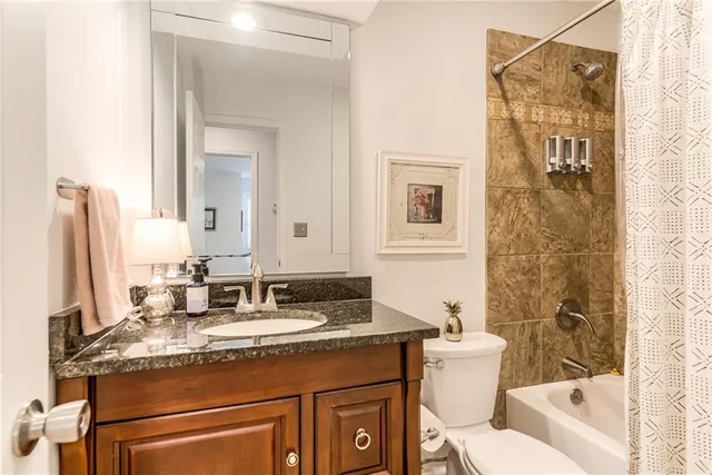 $425,000 | 12557 West 82nd Terrace, Lenexa, KS 66215