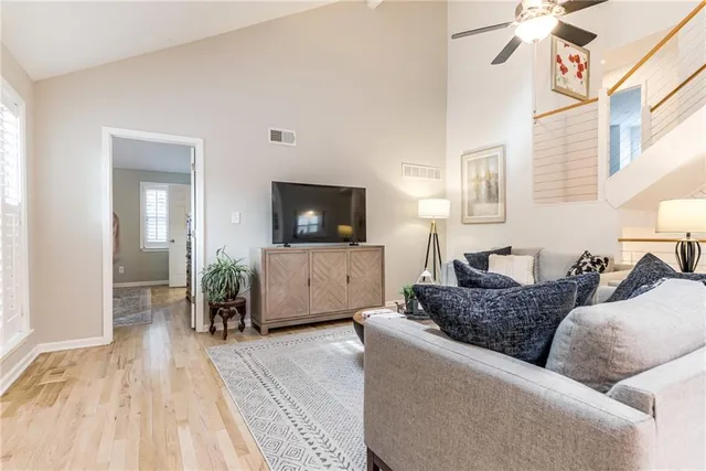 $425,000 | 12557 West 82nd Terrace, Lenexa, KS 66215