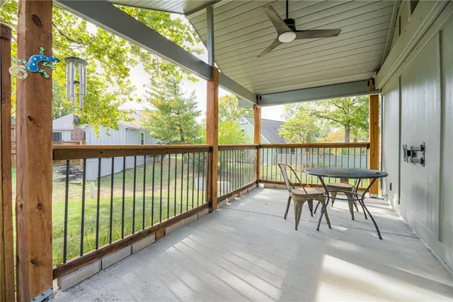 $425,000 | 12557 West 82nd Terrace, Lenexa, KS 66215