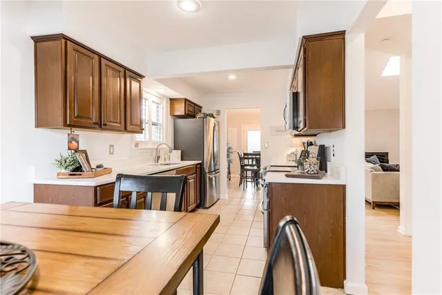 $425,000 | 12557 West 82nd Terrace, Lenexa, KS 66215