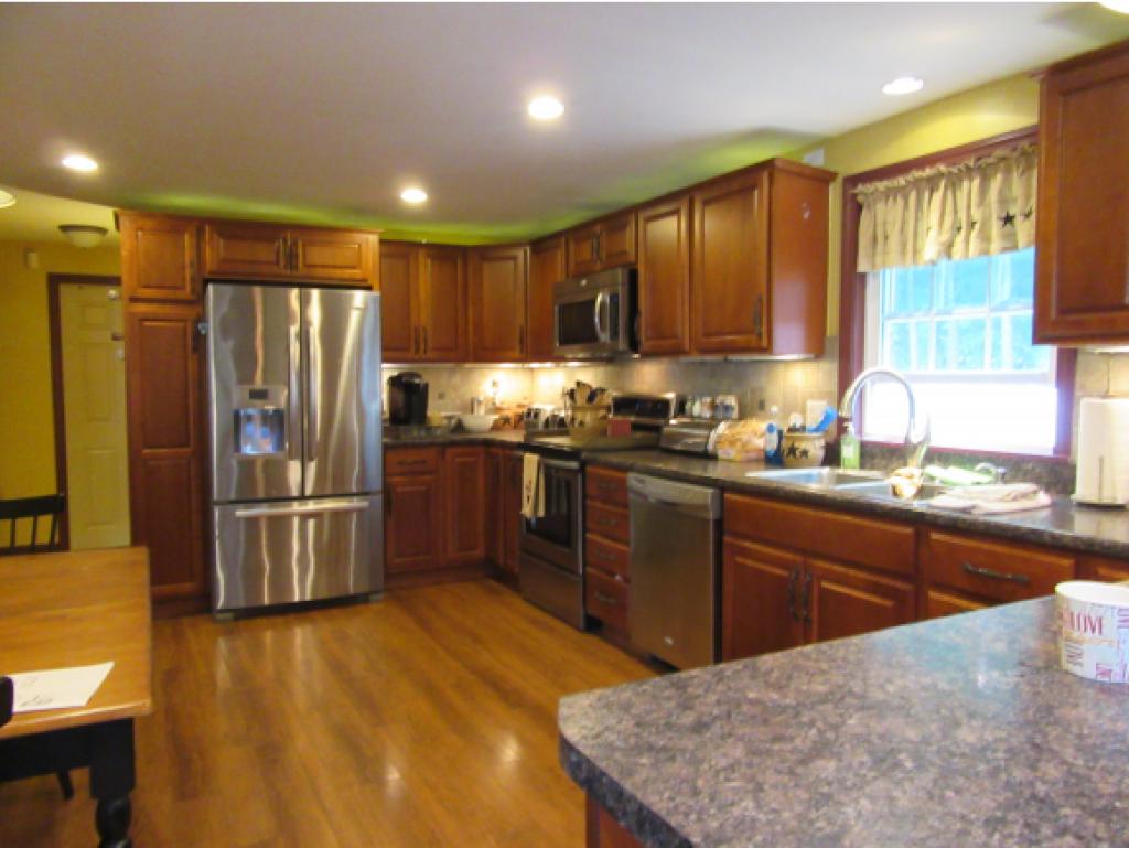 52 Harding Street Rochester, NH 03867 - Photo 5 of 21