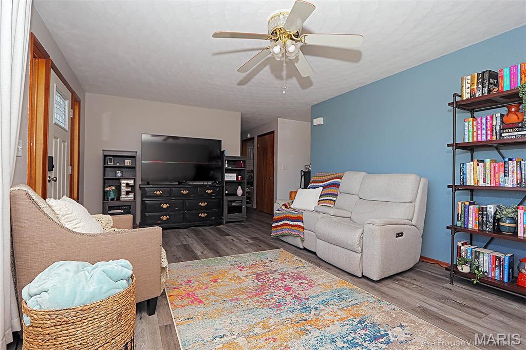 5211 Highway 72 Jackson, MO 63755 - Photo 19 of 49