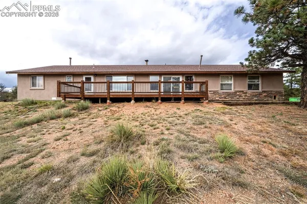 $570,000 | 34 Fetlock Circle, Florissant, CO 80816