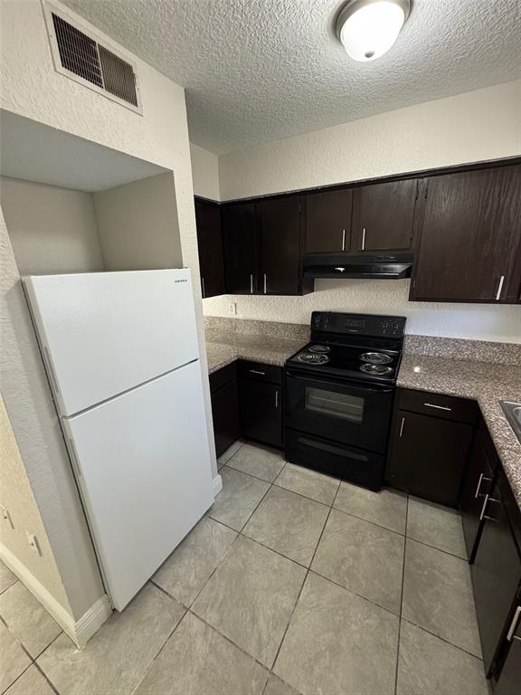 1199 Bentley Road, Unit 4 Leesburg, FL 34748 - Photo 2 of 13