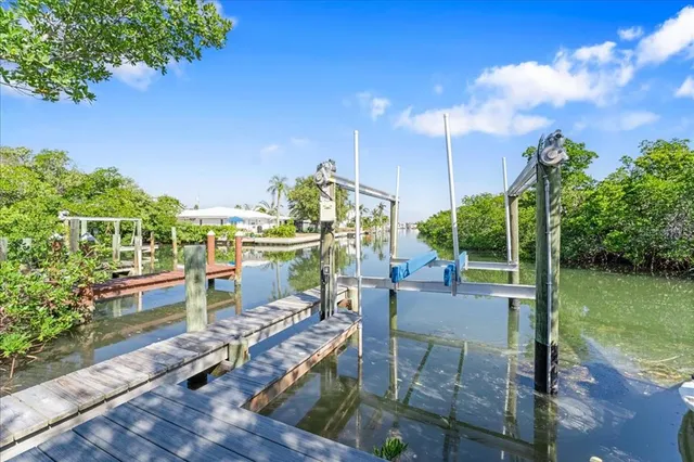 $3,895,000 | 111 Cedar Avenue, Anna Maria, FL 34216