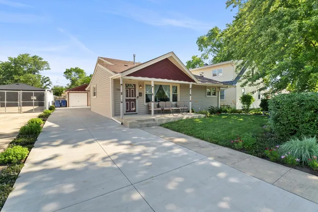 $339,000 | 7306 West 115th Street, Worth, IL 60482