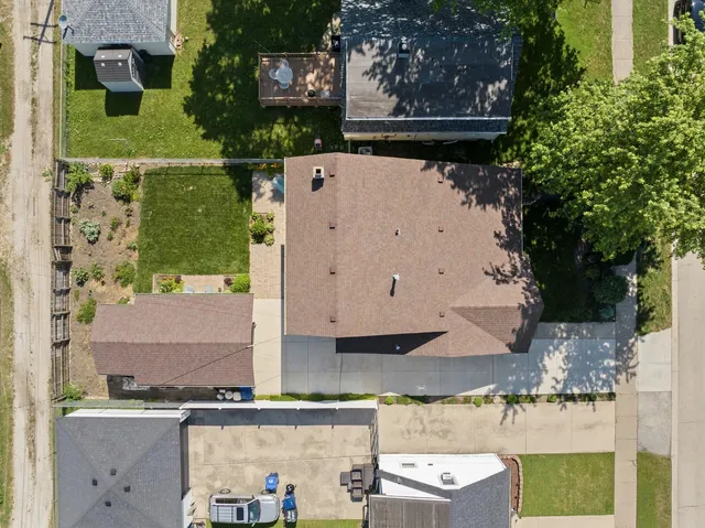 $339,000 | 7306 West 115th Street, Worth, IL 60482