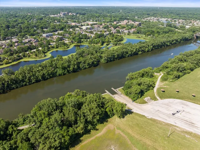 $339,000 | 7306 West 115th Street, Worth, IL 60482