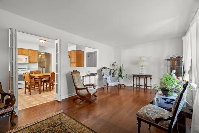 $339,000 | 7306 West 115th Street, Worth, IL 60482