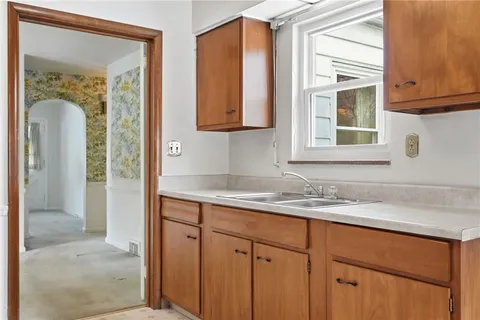 $195,000 | 2225 Neish Avenue, Aliquippa, PA 15001