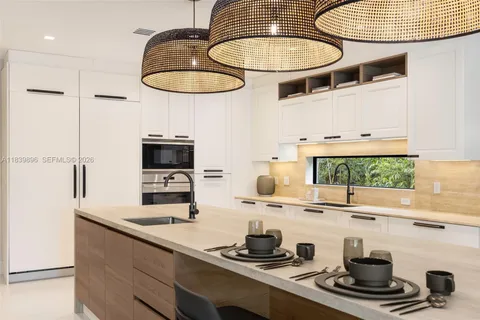 $11,850,000 | 110 Holiday Drive, Hallandale Beach, FL 33009