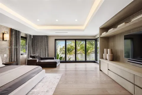 $11,850,000 | 110 Holiday Drive, Hallandale Beach, FL 33009