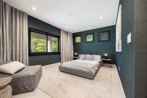 $11,850,000 | 110 Holiday Drive, Hallandale Beach, FL 33009