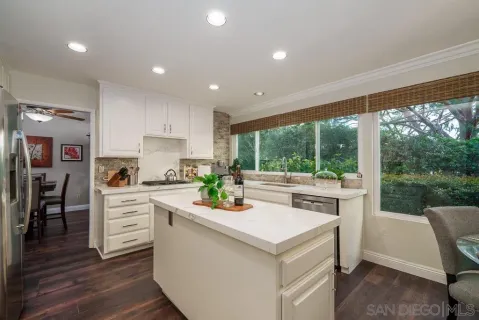 $1,099,000 | 1831 Olympus Loop Drive, Vista, CA 92081