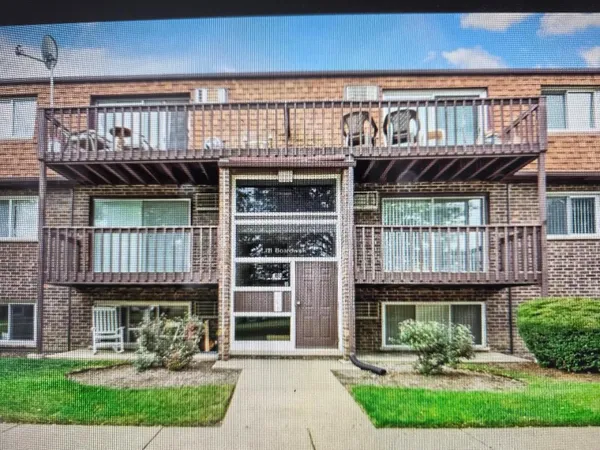 $1,750 | 111 Boardwalk Street, Unit GW, Elk Grove Village, IL 60007